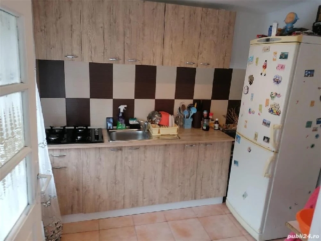 Vand sau inchiriez casa batraneasca Darasti