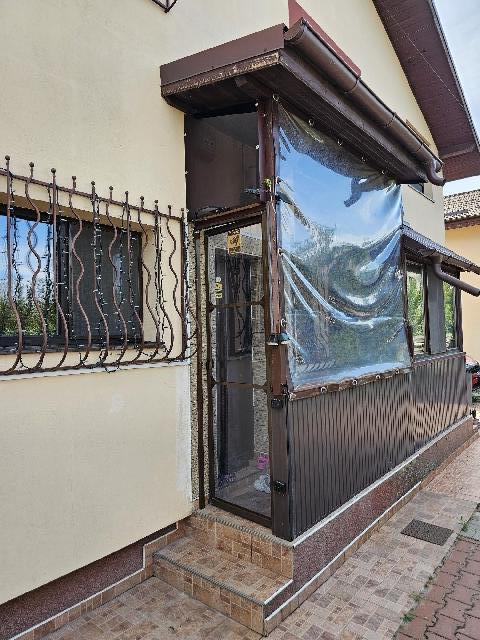 Vanzare casa tip duplex Tunari