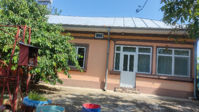 Casa de vanzare cu teren 1500 mp in Nenciulesti