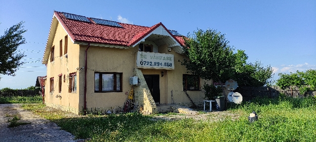 Vand Casa si Teren in Gamanesti, judetul Dambovita