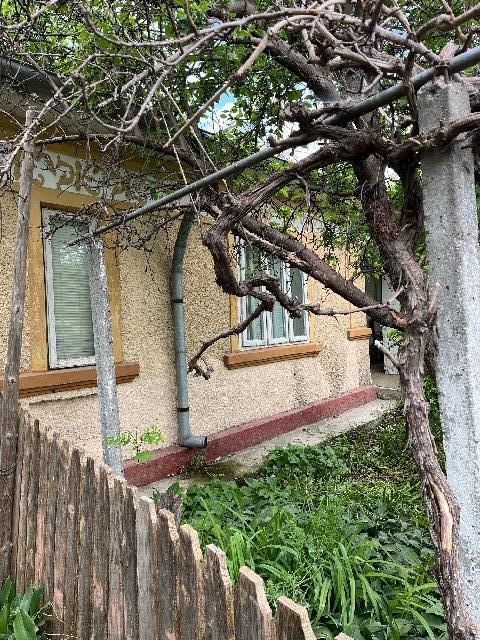 Vand casa si teren agricol judetul Buzau, 3 camere