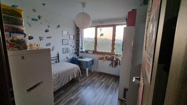 Vanzare apartament 3 camere in Titan, Potcoava