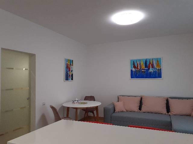 Proprietar, inchiriez garsoniera la Plaza Romania