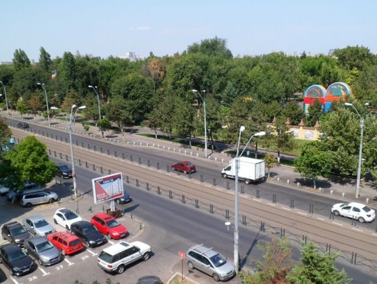 Garsoniera de inchiriat metrou Brancoveanu