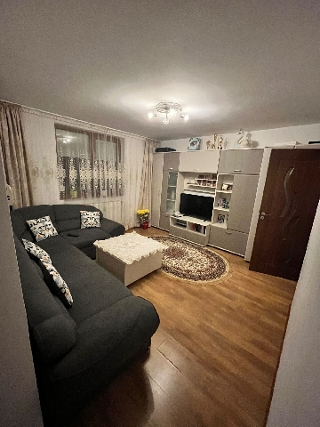 Apartament 3 camere in Piatra Neamț pe Aleea Ulmilor, proprietar