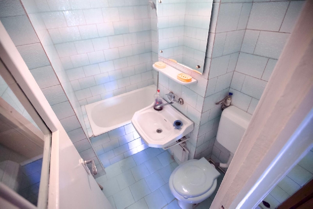 Vând apartament 3 camere Ploiești