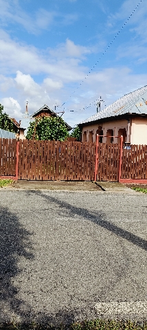 Casa de vanzare in Comuna ARICESTII-RAHTIVANI