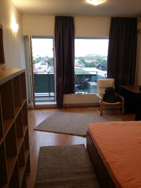 Inchiriere garsoniera Titan in complexul Rasarit de Soare