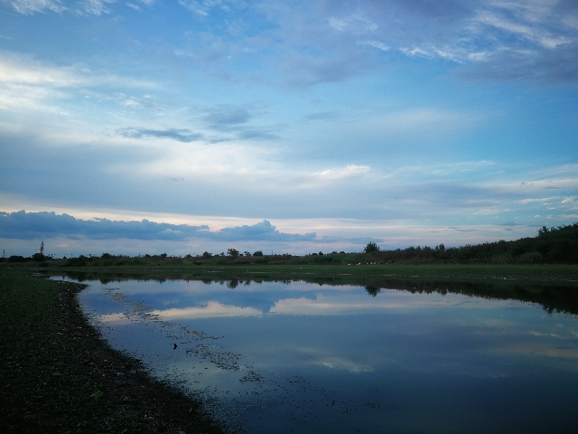 Casuta batrineasca de vanzare langa lac 1000m localitatea Gurbanesti