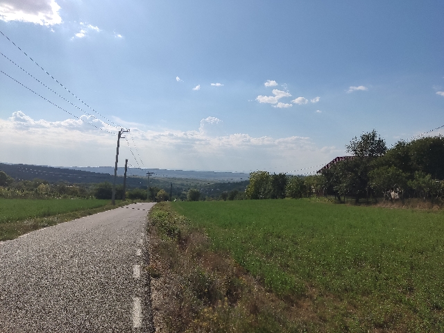 Teren intravilan Curtuiușu Mic - De vânzare