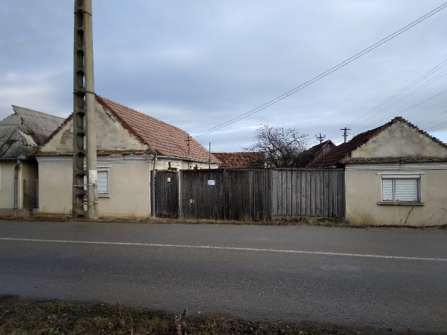 Casa Traditionala de vanzare - Cosniciu De Jos