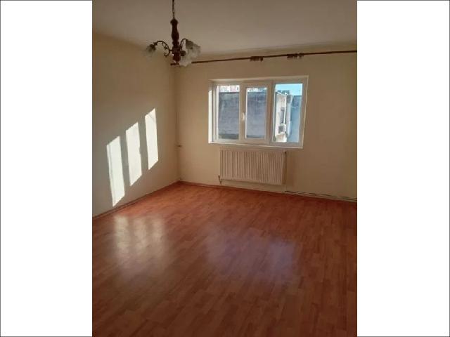 Proprietar vand apartament 3 camere Unirii Sud Buzau, confort 1, decomandat