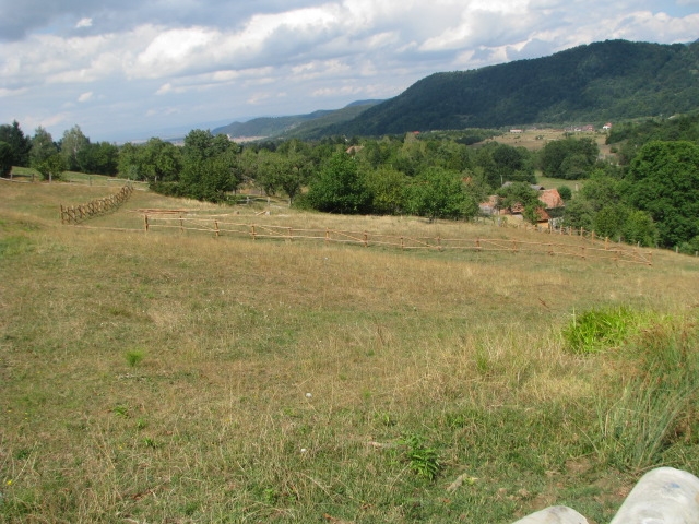 Vând 2410m2 teren intravilan în Bran, sat Sohodol, jud. Brașov, cu PUZ