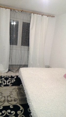 Garsoniera de inchiriat LUJERULUI proprietar, cetrala proprie